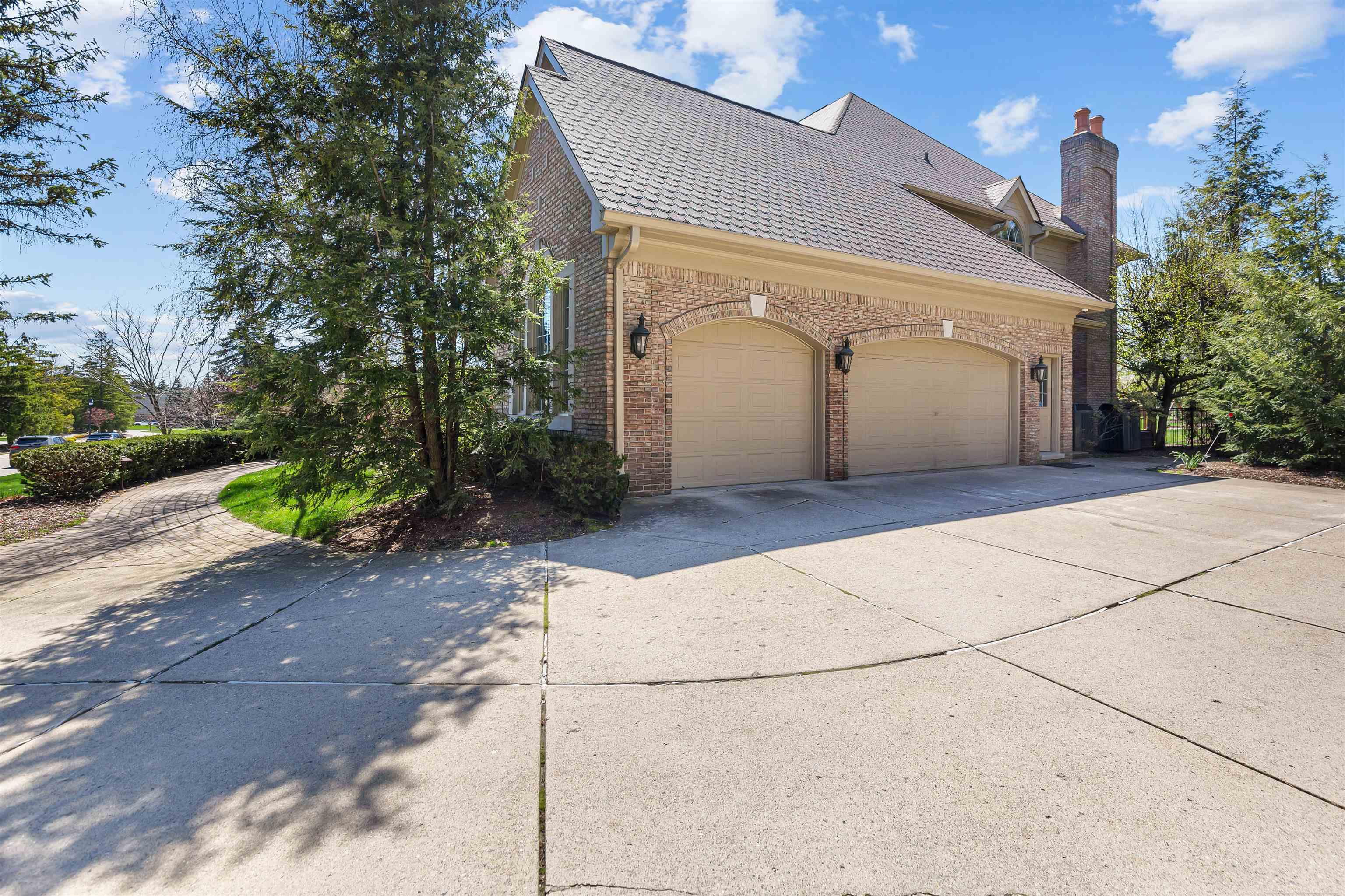 5714 Carrollton Court Rochester, MI 48306 - Photo 8 of 83 50138827-533738bb-43a2-444f-9340-bd52d997d6bd.JPG