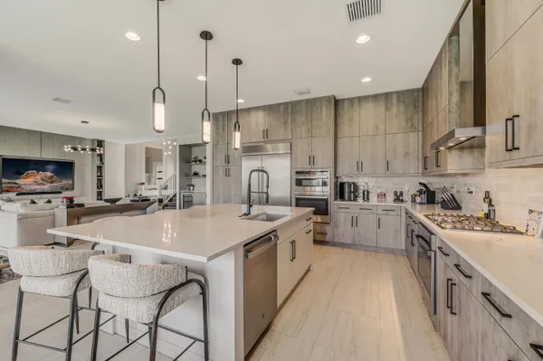 $19,000 | 8283 Royal County Down Road, Boca Raton, FL 33434