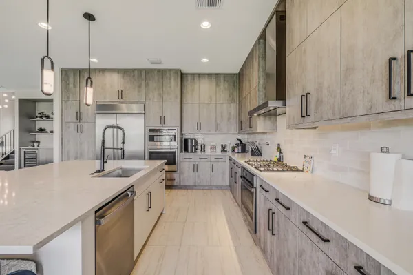 $19,000 | 8283 Royal County Down Road, Boca Raton, FL 33434