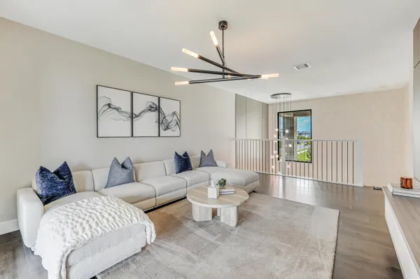 $19,000 | 8283 Royal County Down Road, Boca Raton, FL 33434