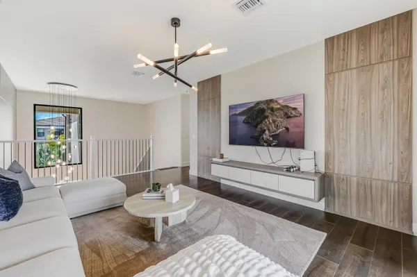 $19,000 | 8283 Royal County Down Road, Boca Raton, FL 33434