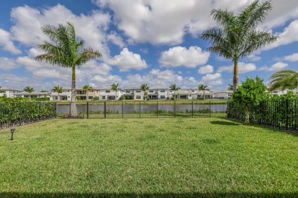 $19,000 | 8283 Royal County Down Road, Boca Raton, FL 33434