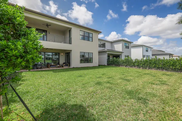 $19,000 | 8283 Royal County Down Road, Boca Raton, FL 33434