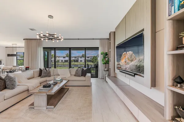 $19,000 | 8283 Royal County Down Road, Boca Raton, FL 33434