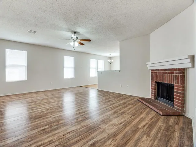 $1,945 | 3875 Fox Run Drive, Fort Worth, TX 76123