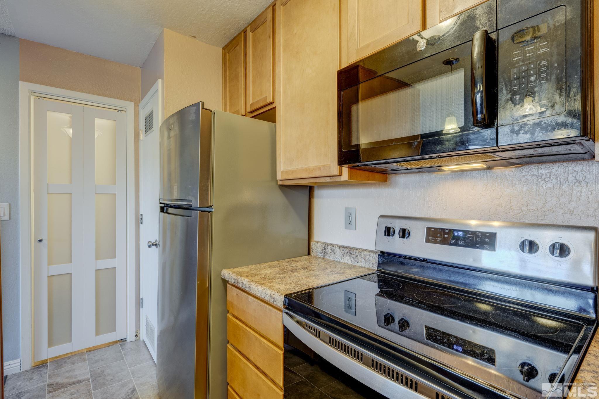 4785 Reggie Road Reno, NV 89502 - Photo 13 of 40 Photo 13