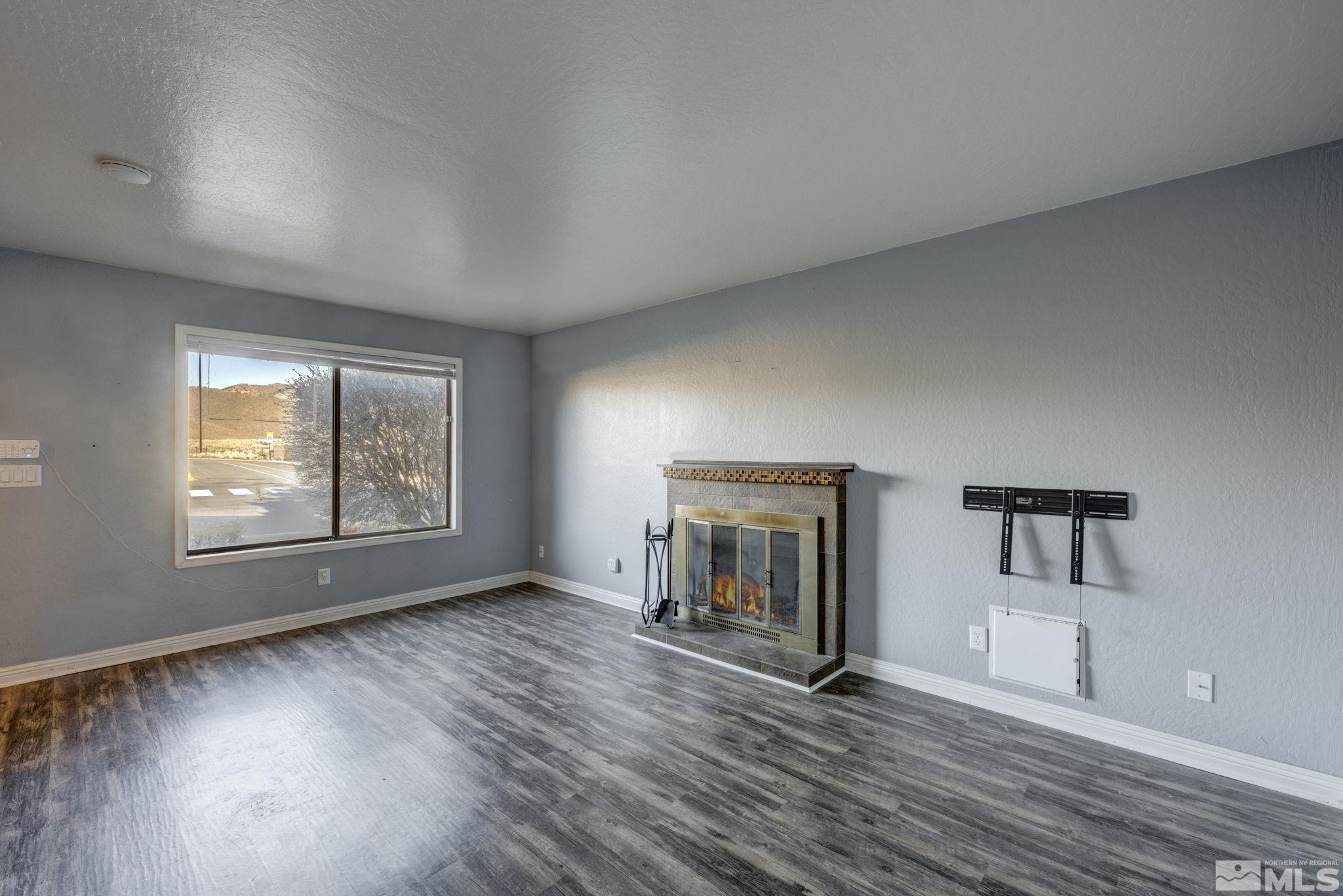 4785 Reggie Road Reno, NV 89502 - Photo 4 of 40 Photo 4