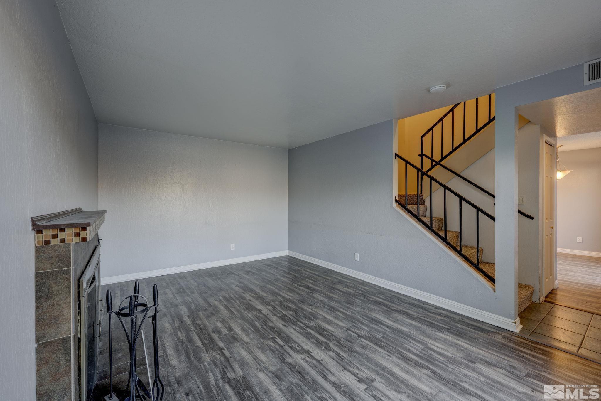 4785 Reggie Road Reno, NV 89502 - Photo 5 of 40 Photo 5
