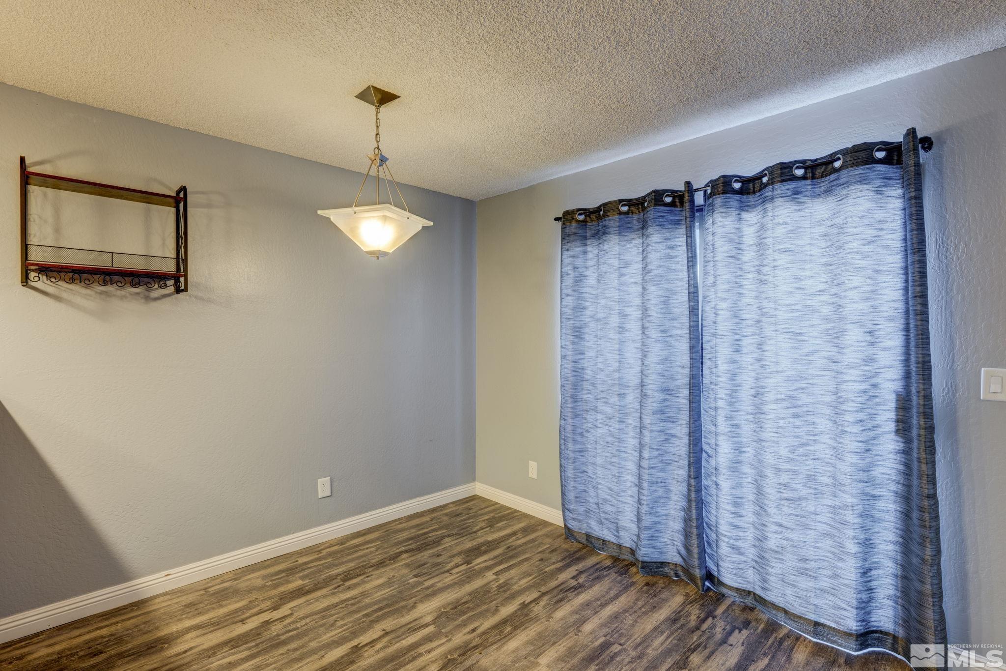 4785 Reggie Road Reno, NV 89502 - Photo 7 of 40 Photo 7