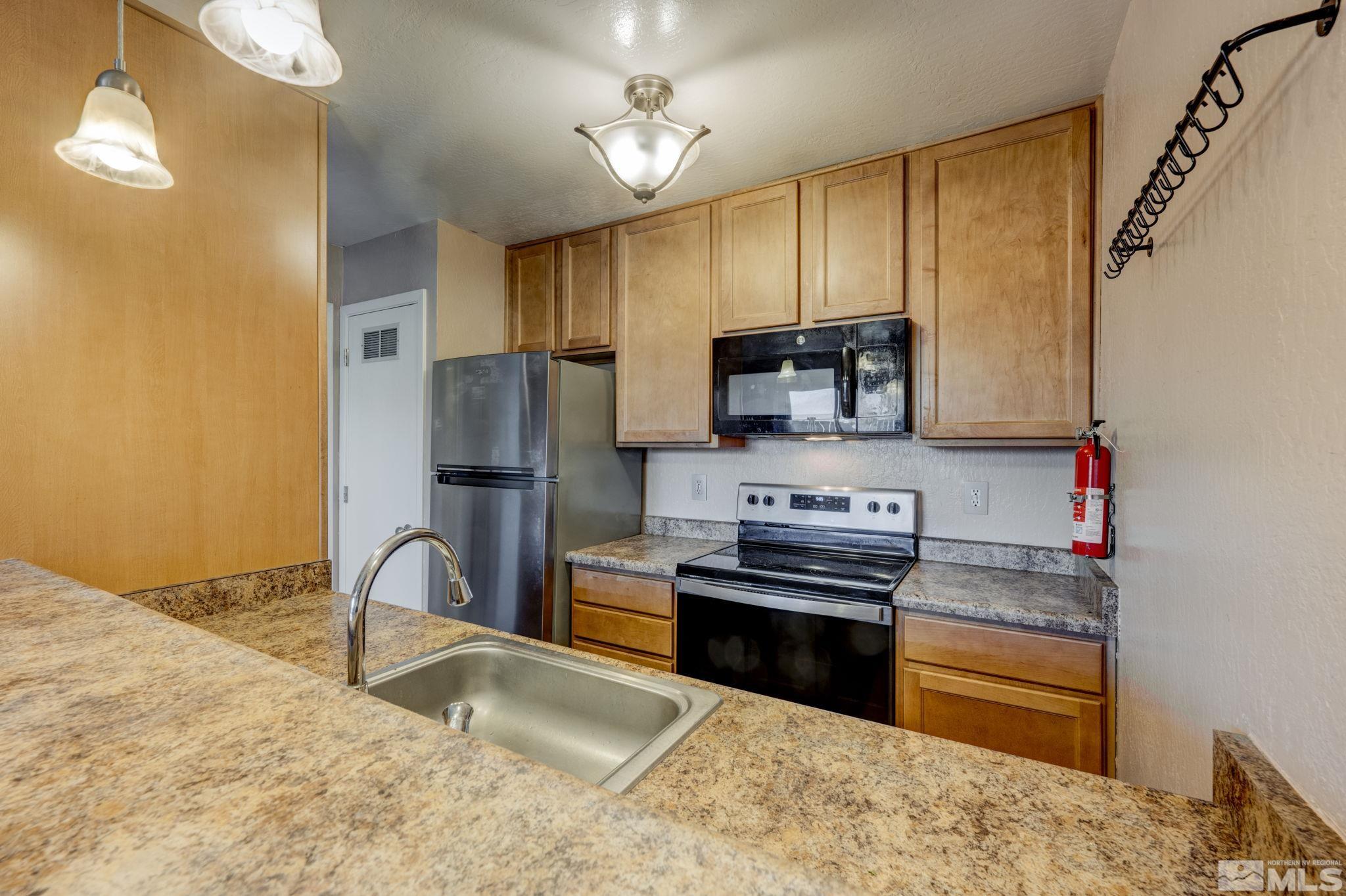 4785 Reggie Road Reno, NV 89502 - Photo 10 of 40 Photo 10
