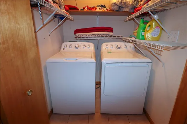 $345,000 | 329 West 26th Lane, Eudora, KS 66025