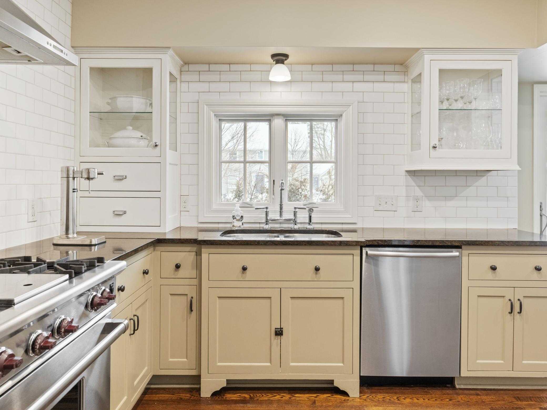 110 Interlachen Road Hopkins, MN 55343 - Photo 11 of 50