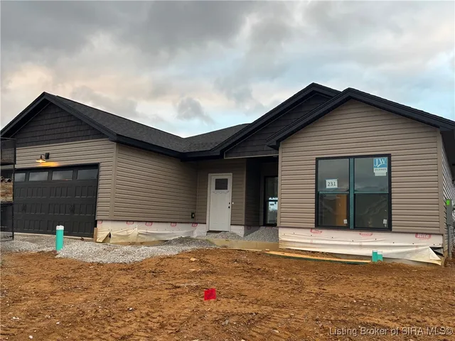 $299,900 | 2616 Vineyard Way, Memphis, IN 47143