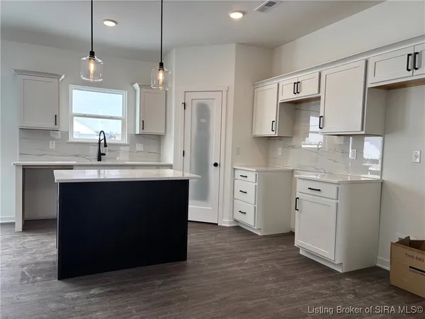 $299,900 | 2616 Vineyard Way, Unit 231, Memphis, IN 47143