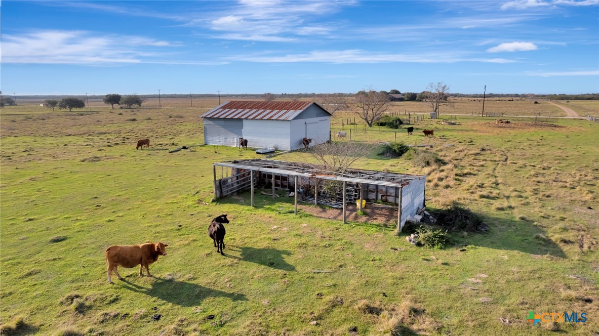 399 Keefe Road Victoria, TX 77905 - Photo 25 of 33 a view of a swimming pool with an ocean view