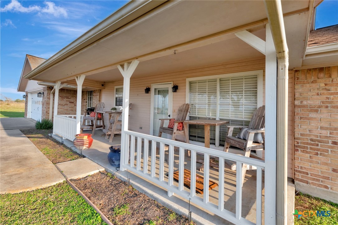399 Keefe Road Victoria, TX 77905 - Photo 5 of 33 front view of a house with a porch