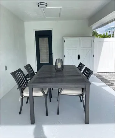 $683,000 | 1523 Berkshire Avenue, Jupiter, FL 33469