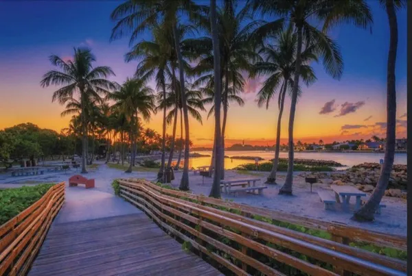 $683,000 | 1523 Berkshire Avenue, Jupiter, FL 33469