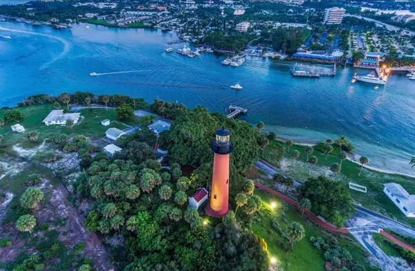 $683,000 | 1523 Berkshire Avenue, Jupiter, FL 33469