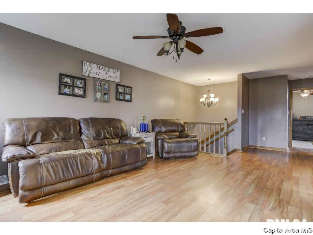 108 Resina Drive Springfield, IL 62703 - Photo 4 of 34 Gallery Image 4