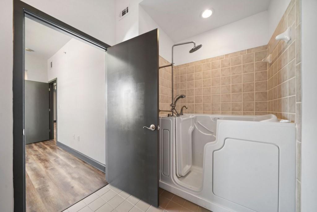 5300 Peachtree Road, Unit 3507 Atlanta, GA 30341 - Photo 21 of 32 a bathroom with a shower