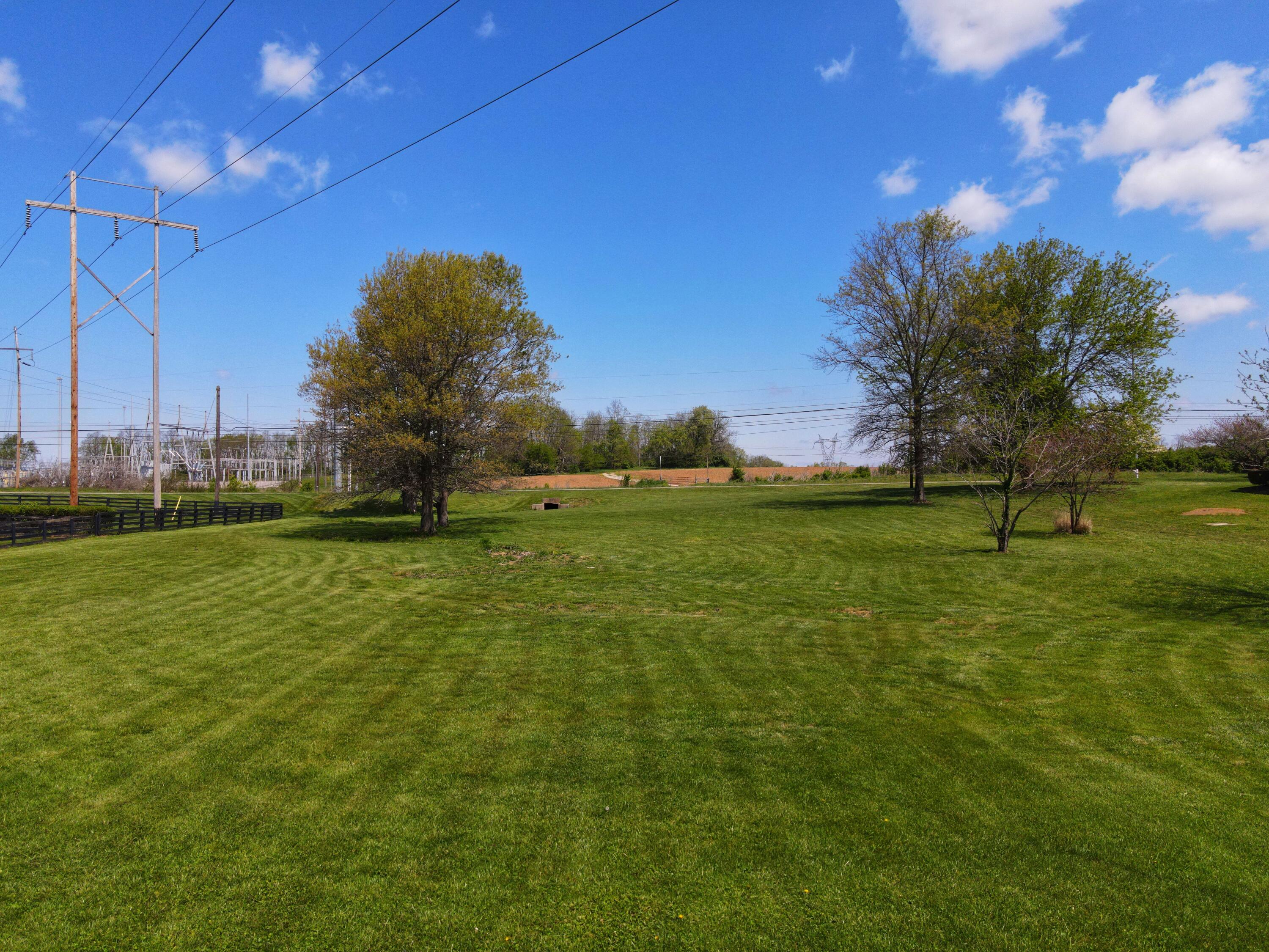 5562 Winchester Road Lexington, KY 40509 - Photo 3 of 10 rPm2yUkQ