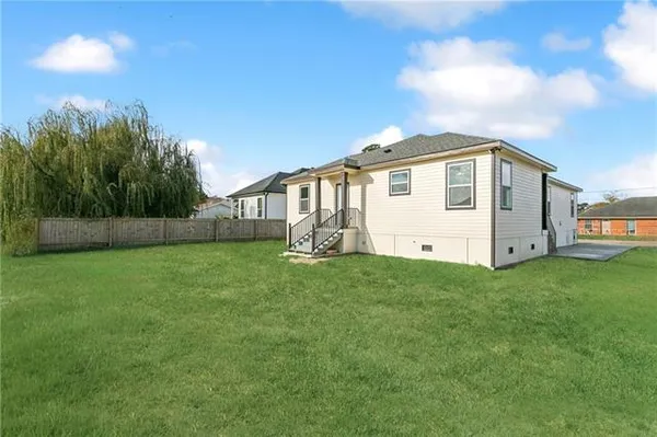 $1,800 | 3113 Delambert Street, Chalmette, LA 70043