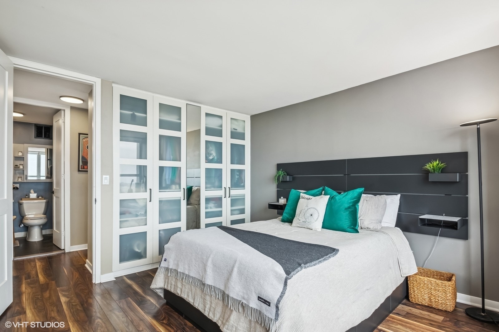 655 West Irving Park Road, Unit 3516 Chicago, IL 60613 - Photo 13 of 19 Gallery Image 13