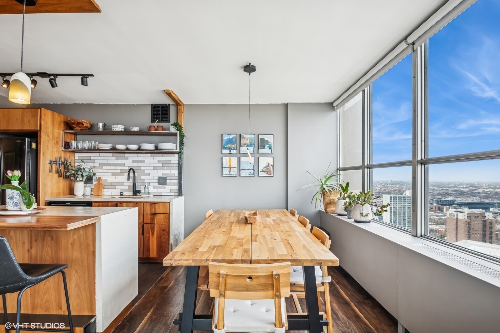 655 West Irving Park Road, Unit 3516 Chicago, IL 60613 - Photo 8 of 19 Gallery Image 8
