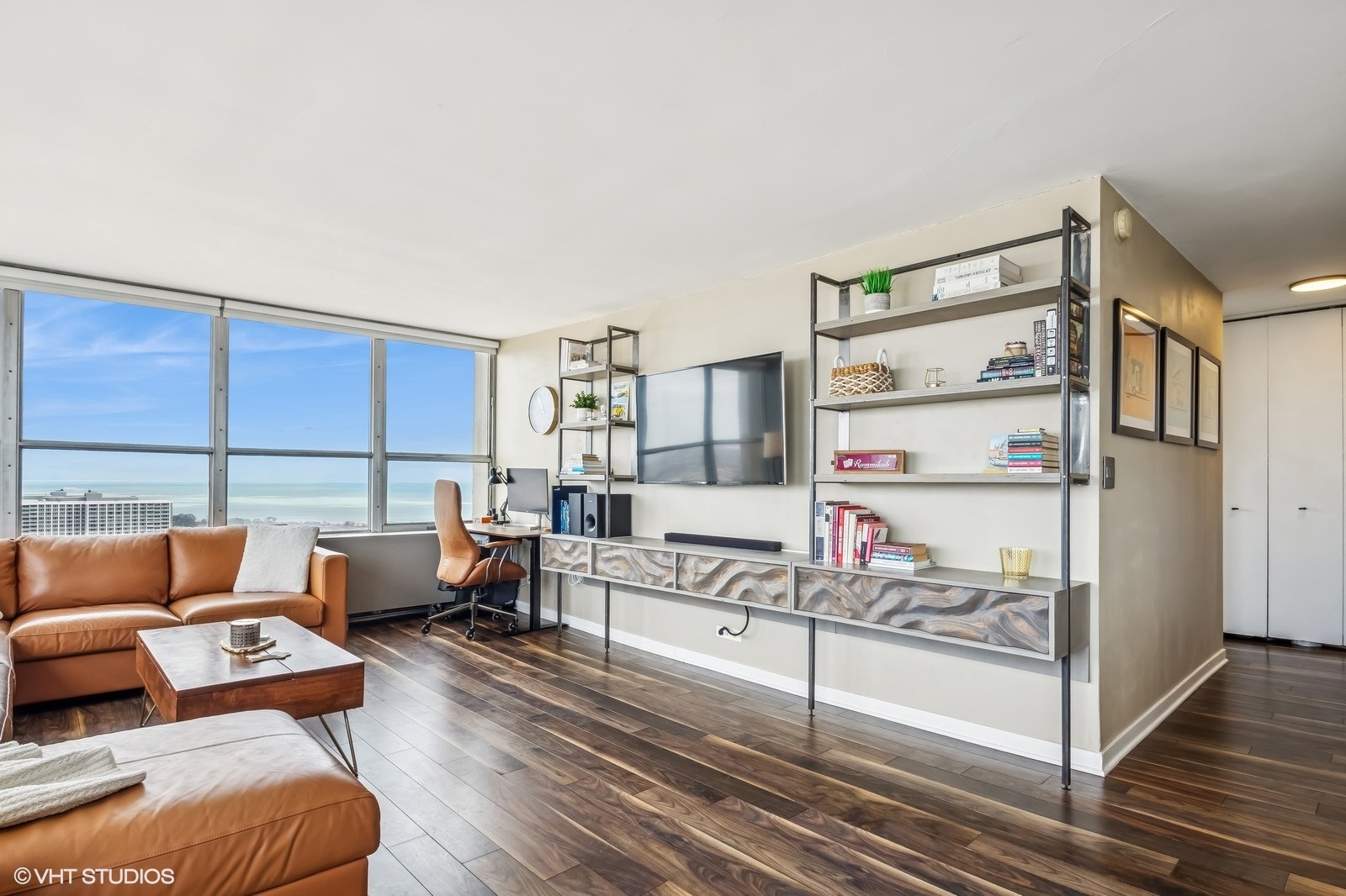 655 West Irving Park Road, Unit 3516 Chicago, IL 60613 - Photo 10 of 19 Gallery Image 10
