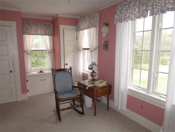60 Farquhar Road Sturbridge, MA 01566 - Photo 18 of 30 a living room with furniture and a window