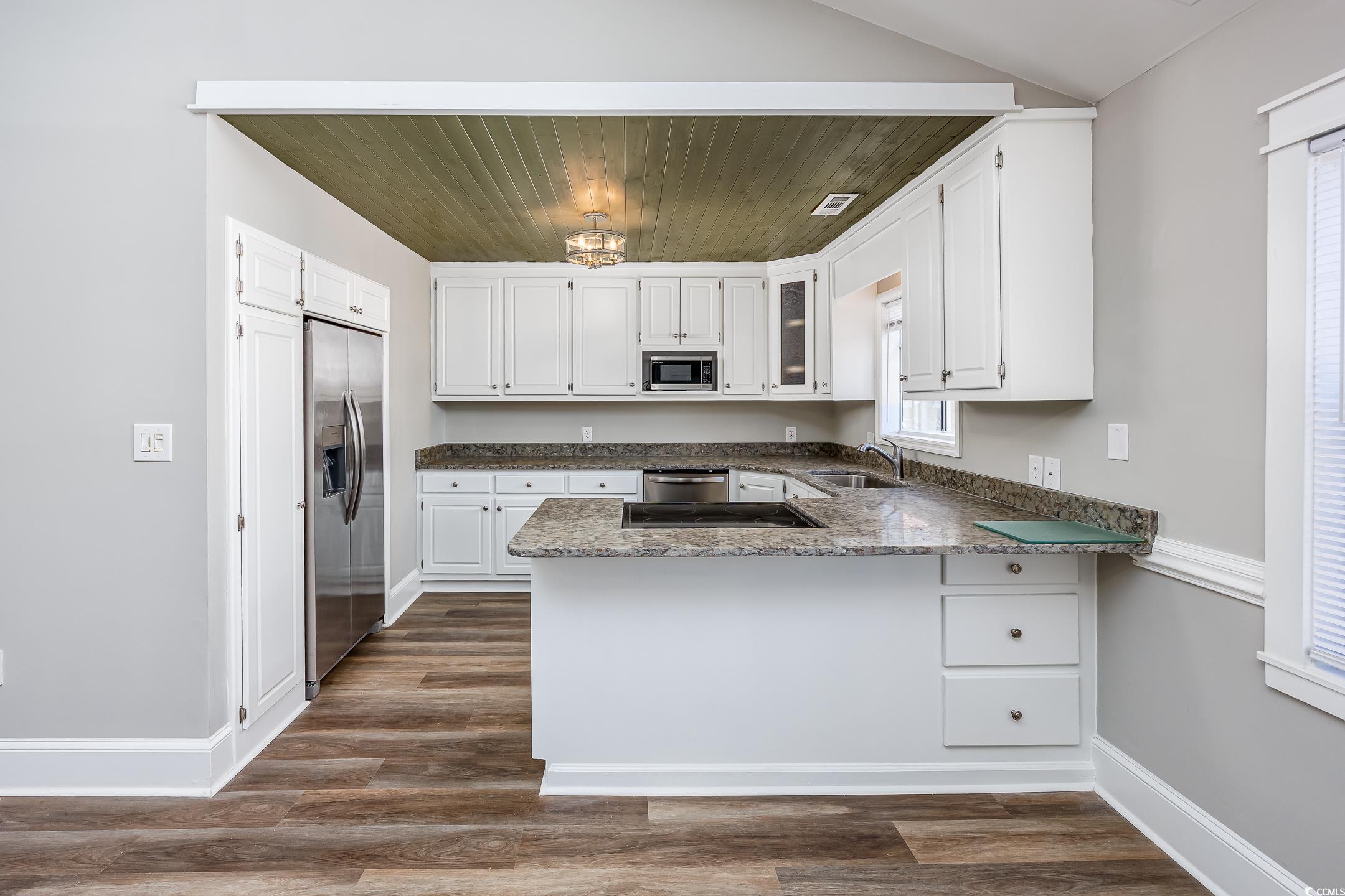 919 Salt Place Murrells Inlet, SC 29576 - Photo 13 of 40 Gallery Image 13
