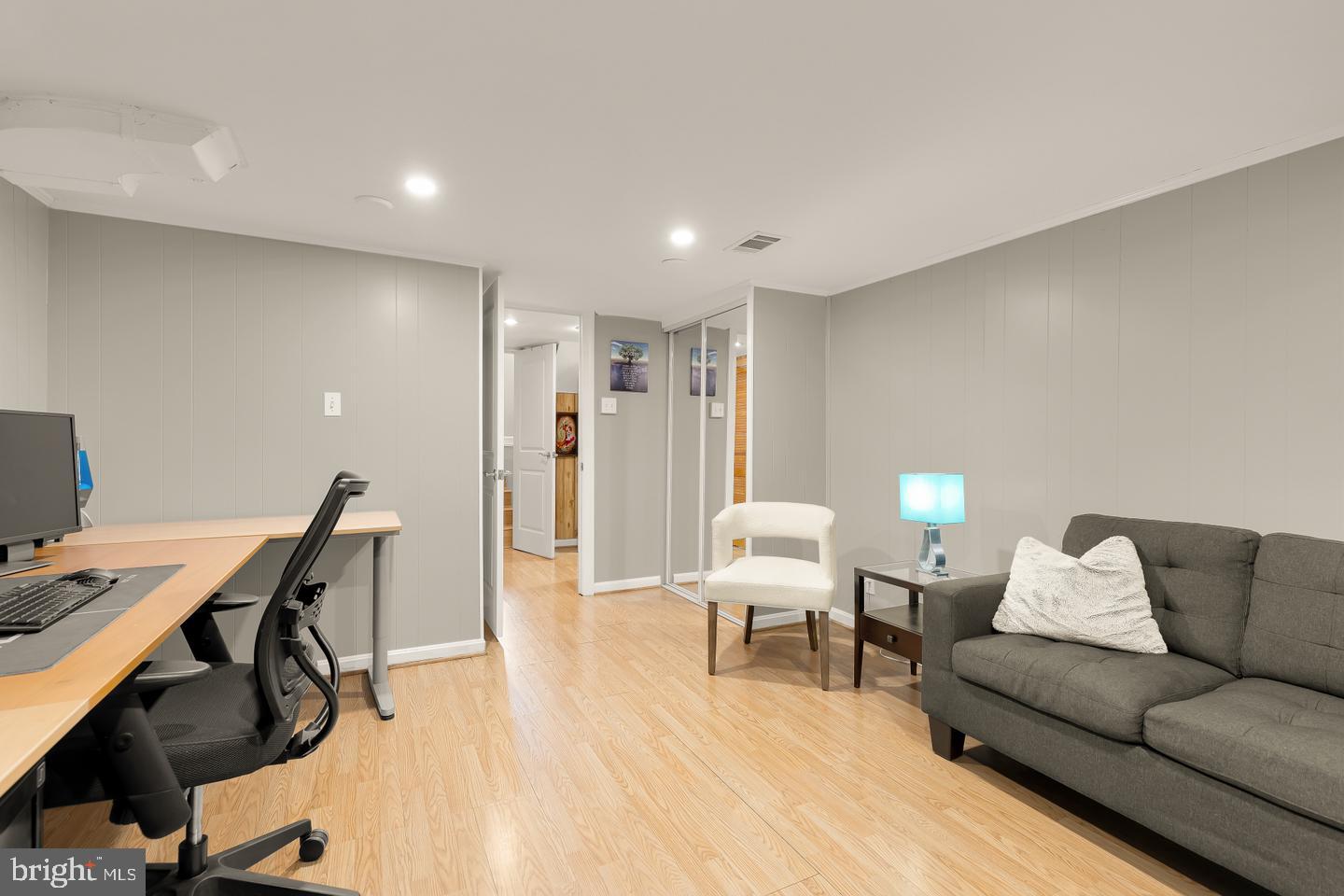 5910 Greentree Road Bethesda, MD 20817 - Photo 33 of 37 Gallery Image 33