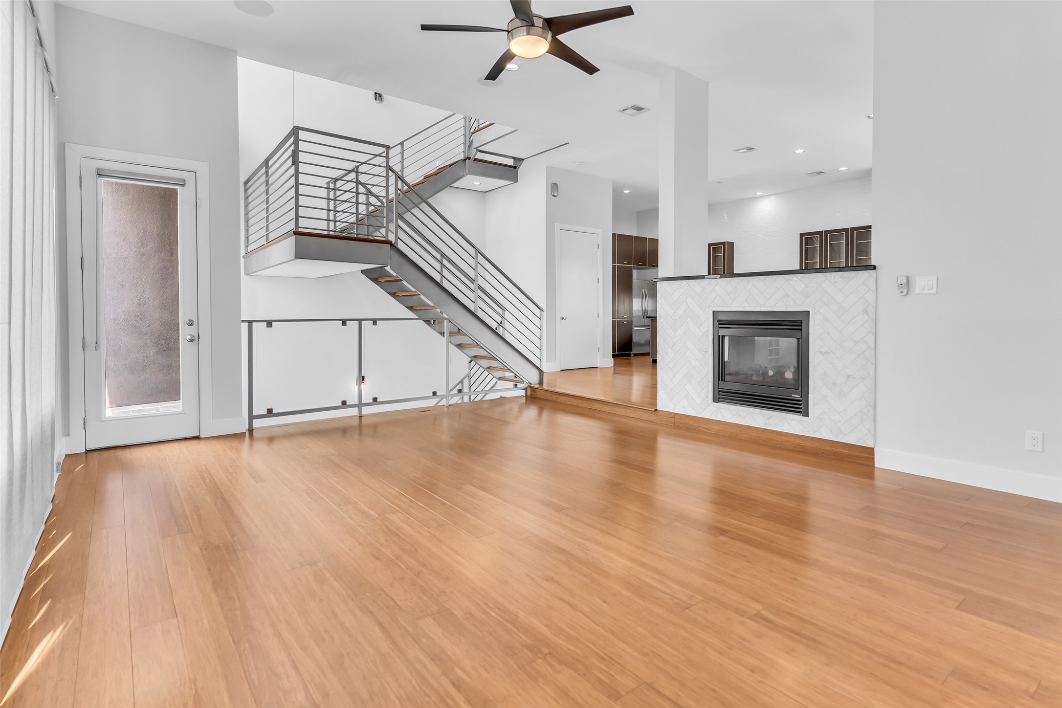 1802 Hickory Street Houston, TX 77007 - Photo 16 of 46