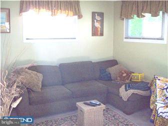 605 Devon Road Moorestown, NJ 08057 - Photo 3 of 12 Family Room