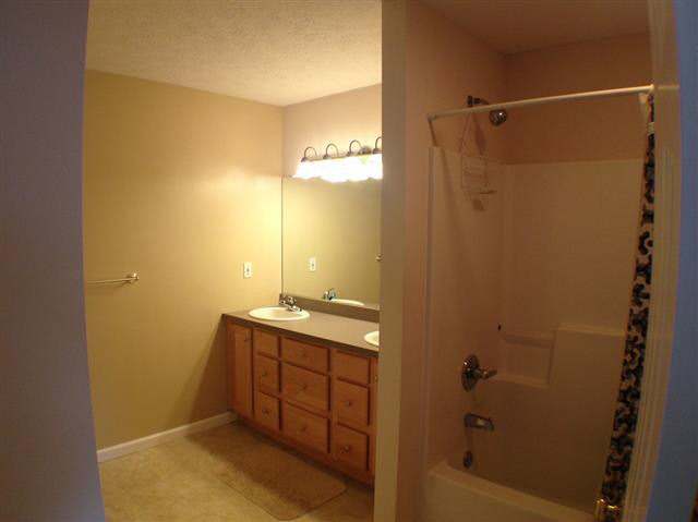 4300 Hawks Ridge Muncie, IN 47304 - Photo 12 of 26 Gallery Image 12