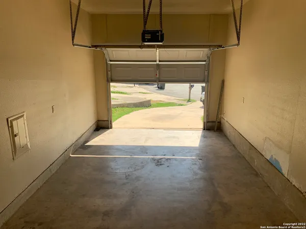 $1,499 | 6911 Hallie Ridge, San Antonio, TX 78227