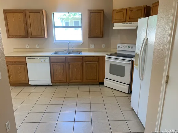 $1,499 | 6911 Hallie Ridge, San Antonio, TX 78227