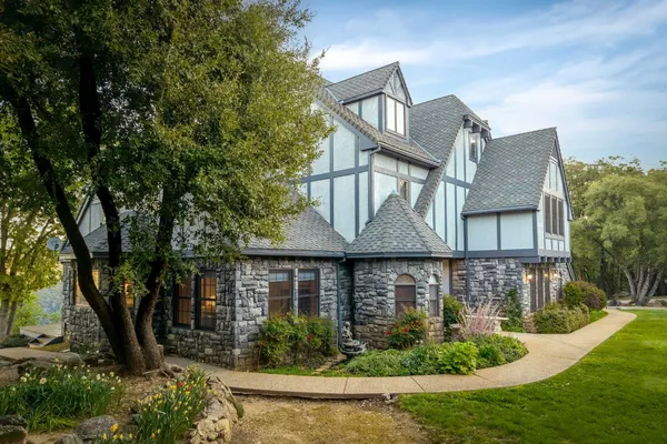 $1,300,000 | 10526 Indian Shack Road, Nevada City, CA 95959