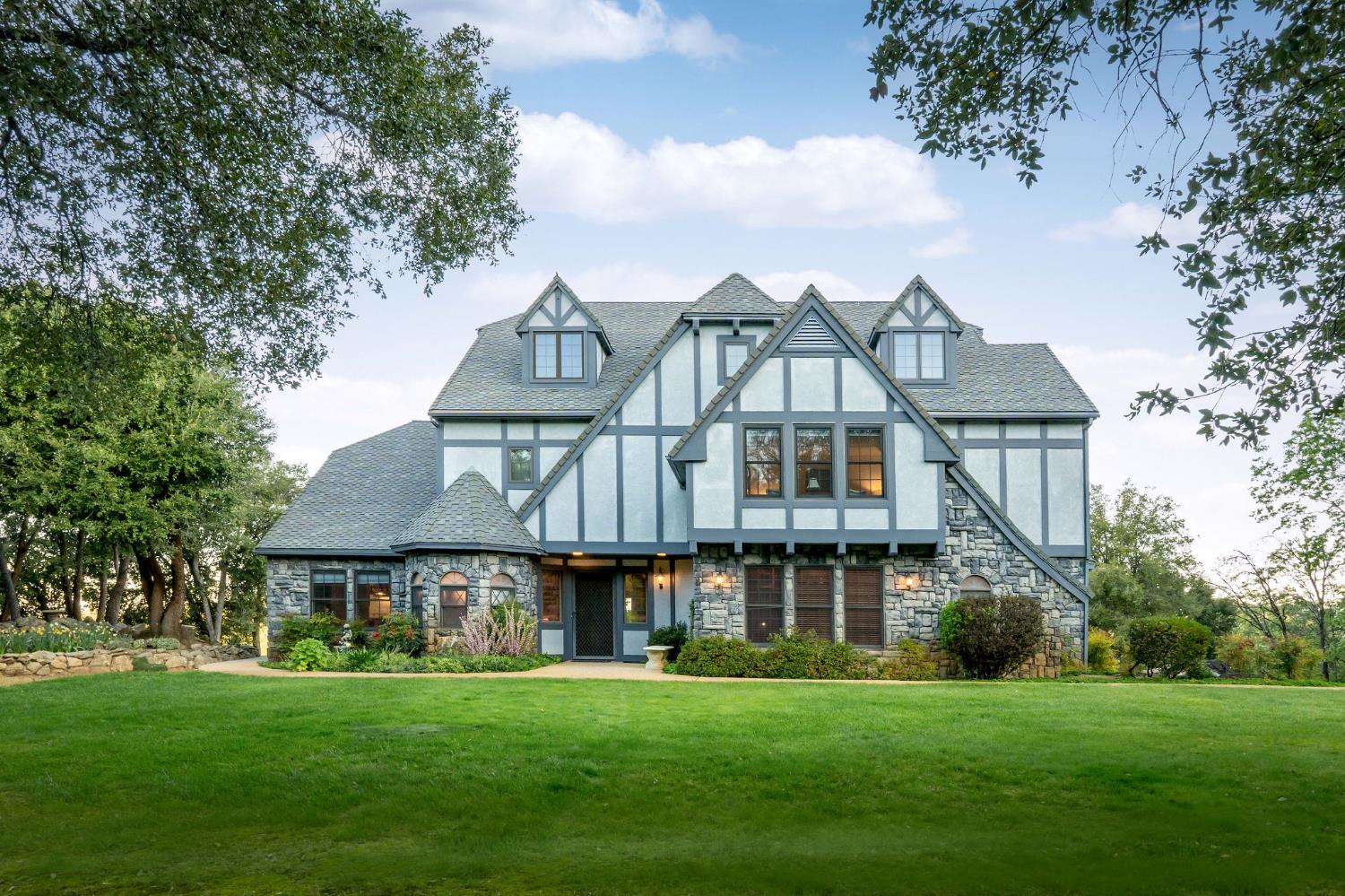 10526 Indian Shack Road Nevada City, CA 95959 - Photo 7 of 63