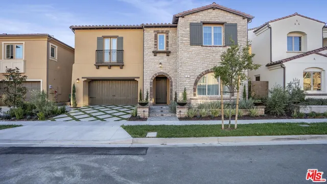 $9,750 | 62 Poncho, Irvine, CA 92602