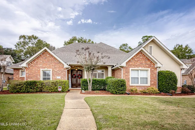 $650,000 | 2119 Whitney Oaks Drive, Ocean Springs, MS 39564