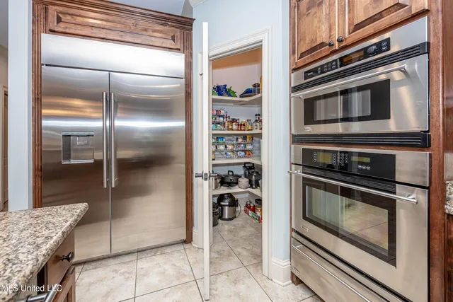 $650,000 | 2119 Whitney Oaks Drive, Ocean Springs, MS 39564