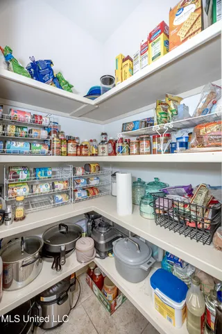 $650,000 | 2119 Whitney Oaks Drive, Ocean Springs, MS 39564