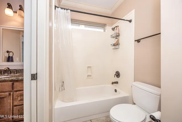 $650,000 | 2119 Whitney Oaks Drive, Ocean Springs, MS 39564