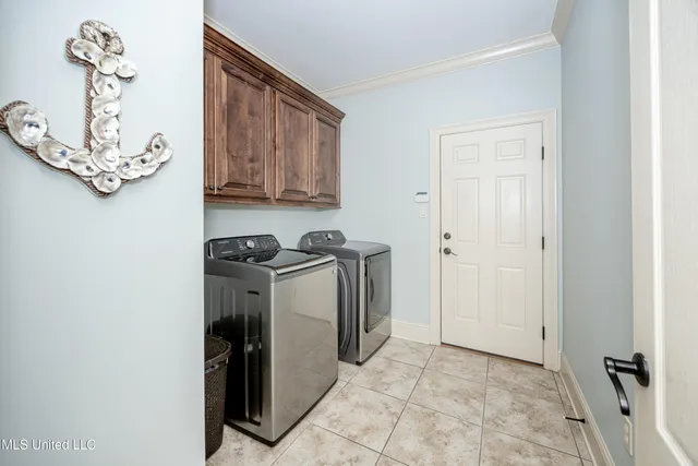 $650,000 | 2119 Whitney Oaks Drive, Ocean Springs, MS 39564