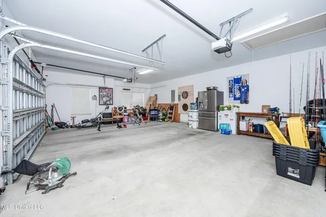 $650,000 | 2119 Whitney Oaks Drive, Ocean Springs, MS 39564