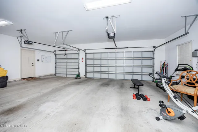 $650,000 | 2119 Whitney Oaks Drive, Ocean Springs, MS 39564