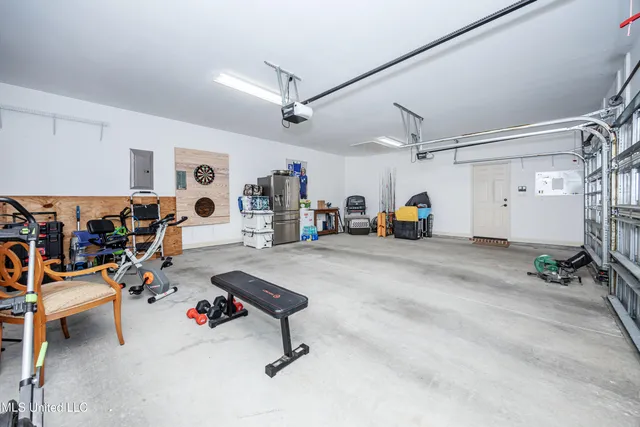 $650,000 | 2119 Whitney Oaks Drive, Ocean Springs, MS 39564