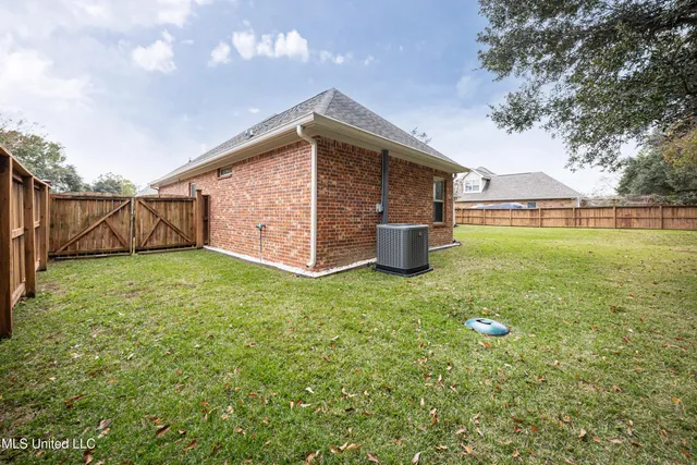 $650,000 | 2119 Whitney Oaks Drive, Ocean Springs, MS 39564